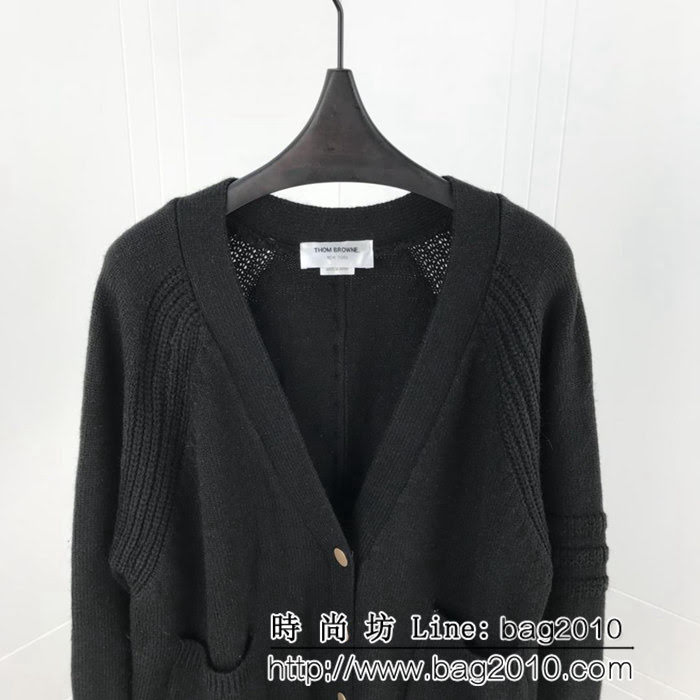 THOM BROWNE湯姆布朗 18ss秋冬新款 背後扣子 圓領羊毛混紡開衫毛衣 情侶款 ydi1762